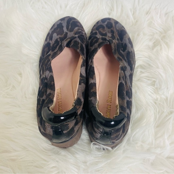 Taryn Rose Womens Animal Print Loafers Size: 5M - Picture 2 of 8
